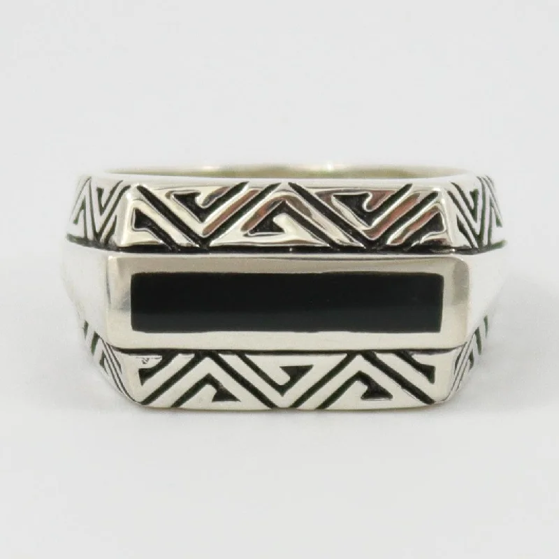 Rings with carved onyx for bold sleekness -Onyx Flat Top Ring