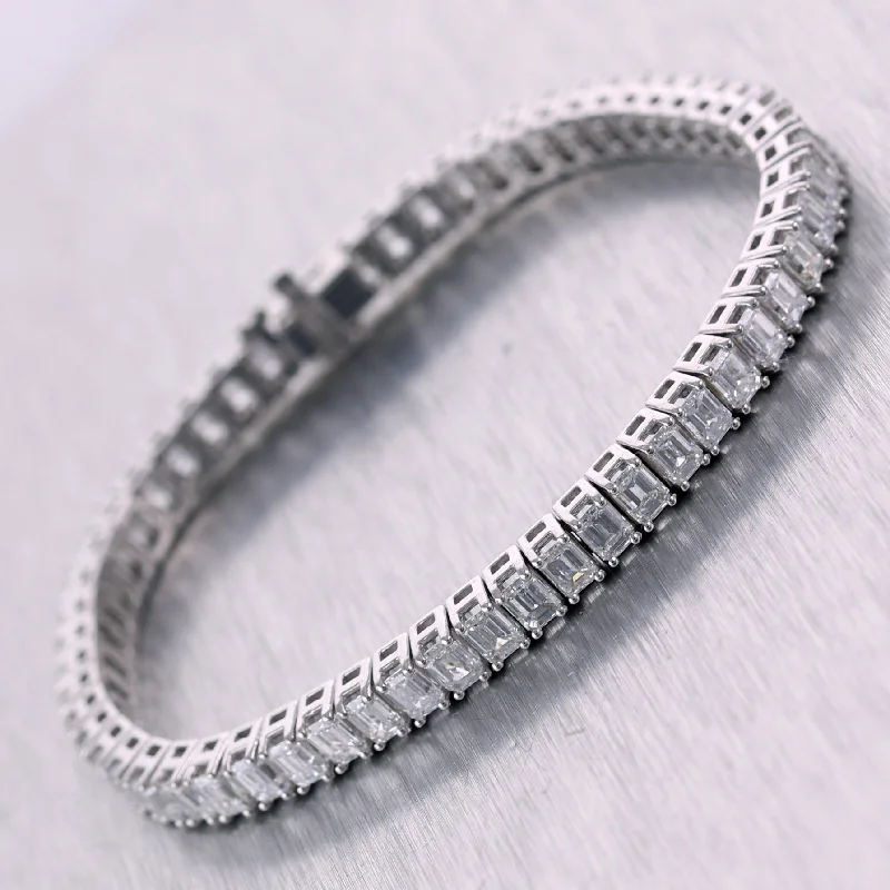 Bracelets with starburst topaz for radiant beauty -Modern 18k White Gold 13.45ctw Baguette Cut Diamond Tennis Bracelet