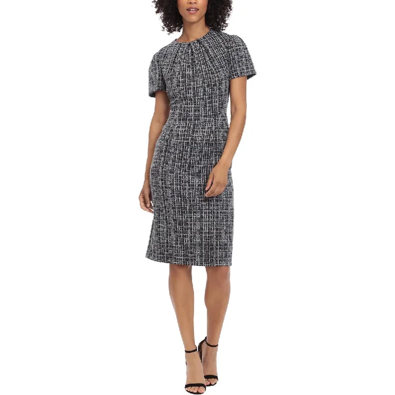 Minimalist Dresses for Simplicity -Maggy London Womens Office Business Wear to Work Dress