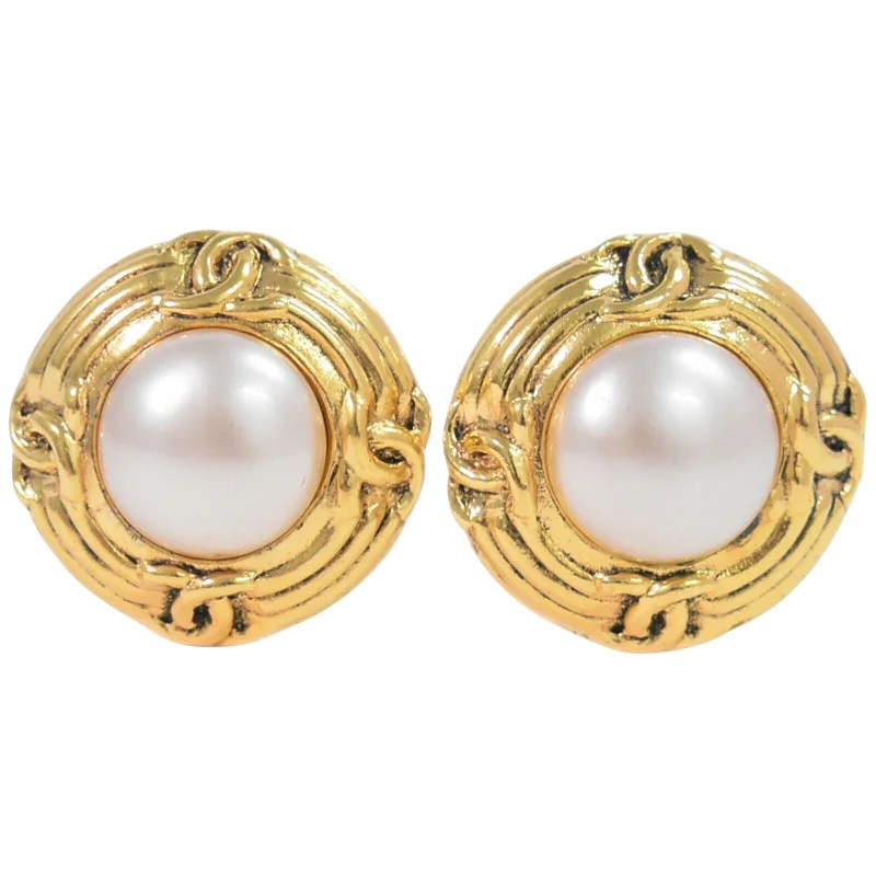 Rings with knot motifs for symbolic love -Chanel Coco Mark   Plated Earring Jewelry (Pre-Owned)