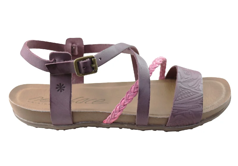 Stylish sandals for women with unique buckle details and flat design-New Face Laurina Womens Comfortable Leather Sandals Made In Brazil